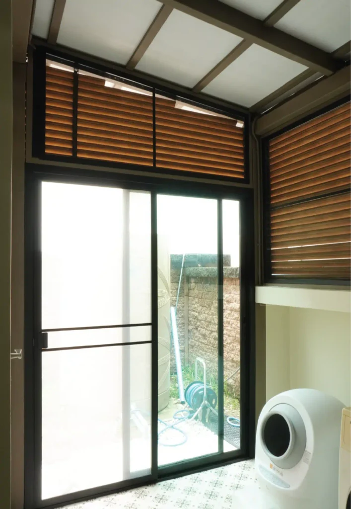 ตัวอย่างงานต่อเติมพื้นโรงรถและโรงจอดรถโดย ROOVTECT